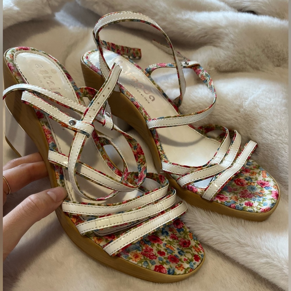 Vintage leather white sandal heels by italmoda with lovaly floral lining